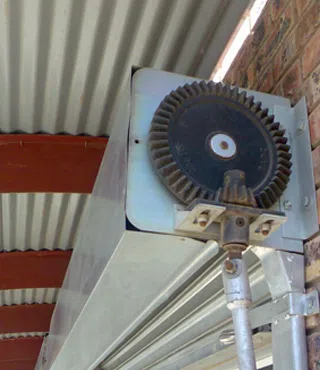 Chicago Garage Door Shop Chicago, IL 773-627-5494 - sb-rolling-garage-doors-01